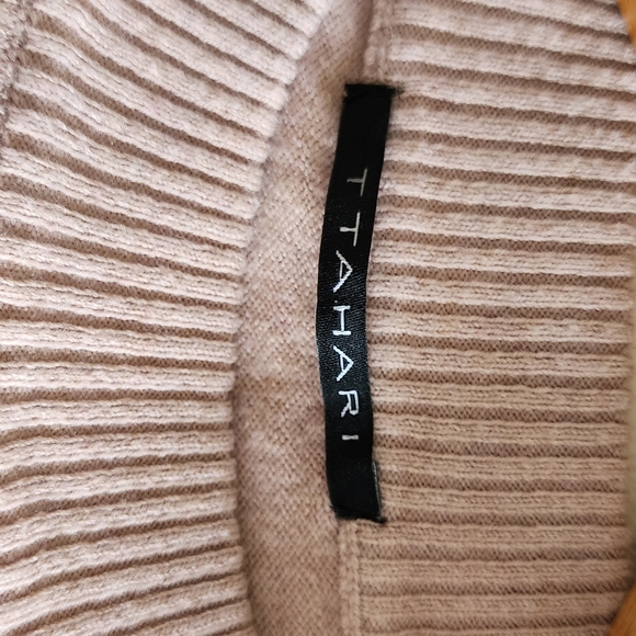 Pink & White Polka Dot sweater - Picture 4 of 5